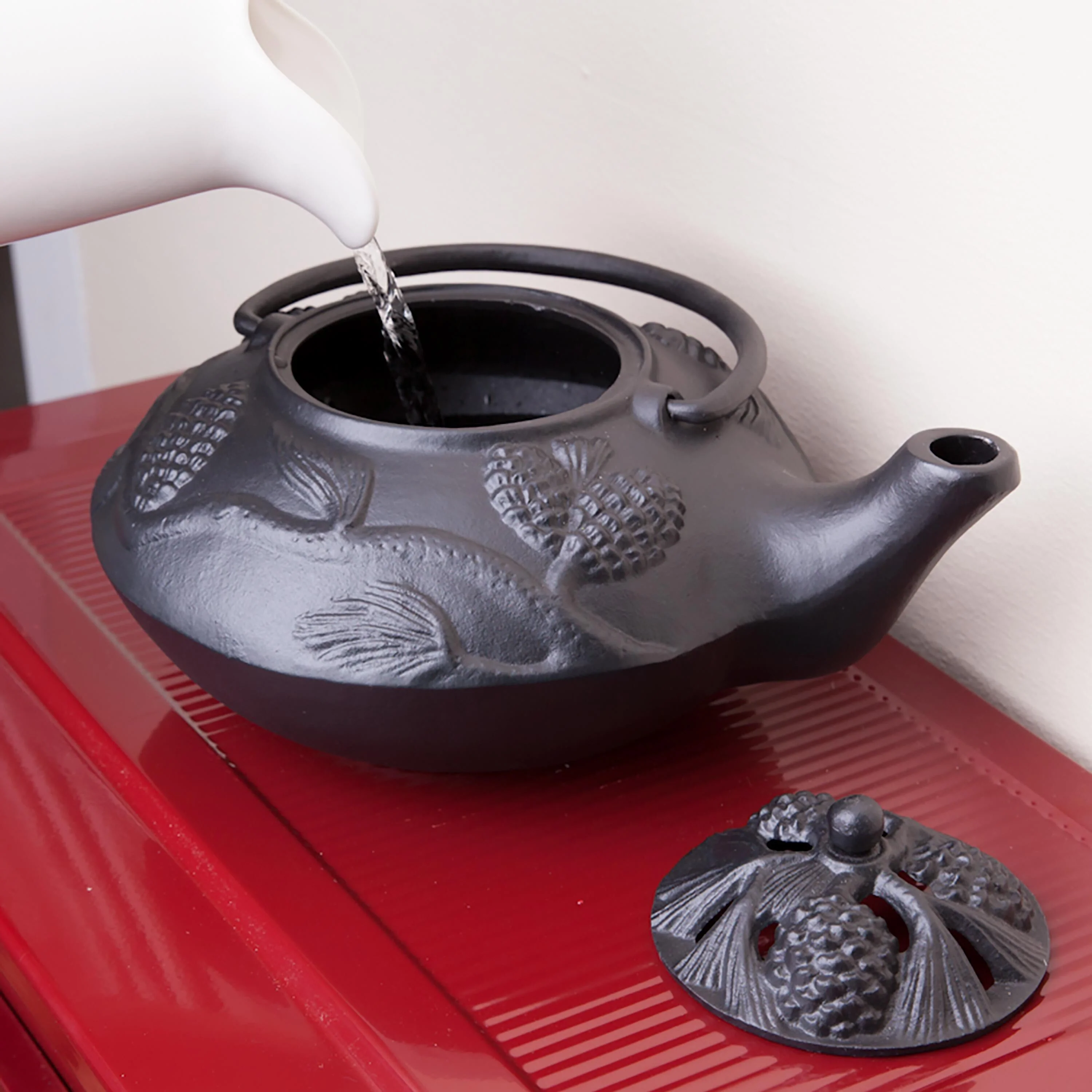 Cast Iron Wood Stove Kettle Steamer with Pine Cone Design - Image 4