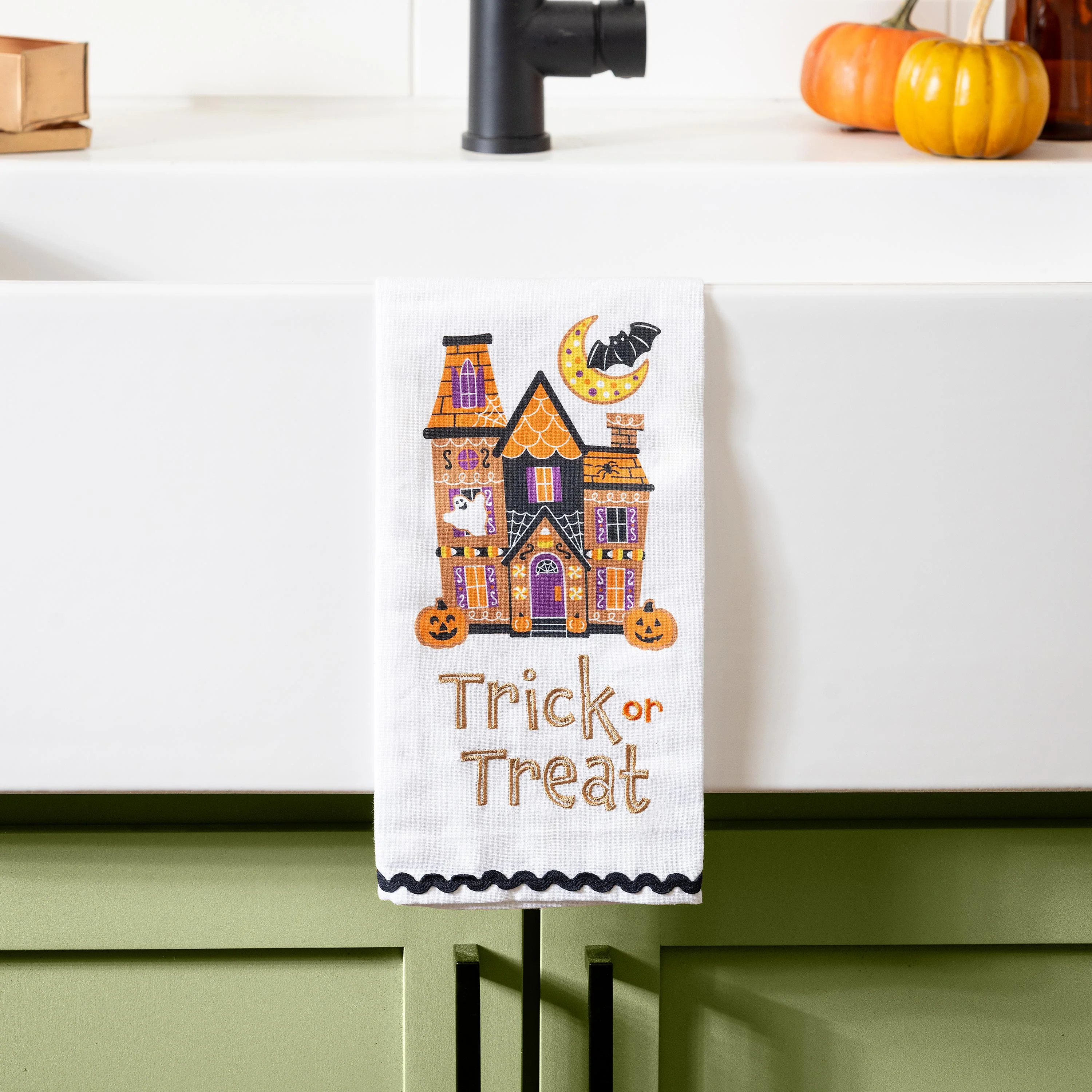Trick or Sweets Tea Towel and Cookie Cutter Gift Set - Image 2