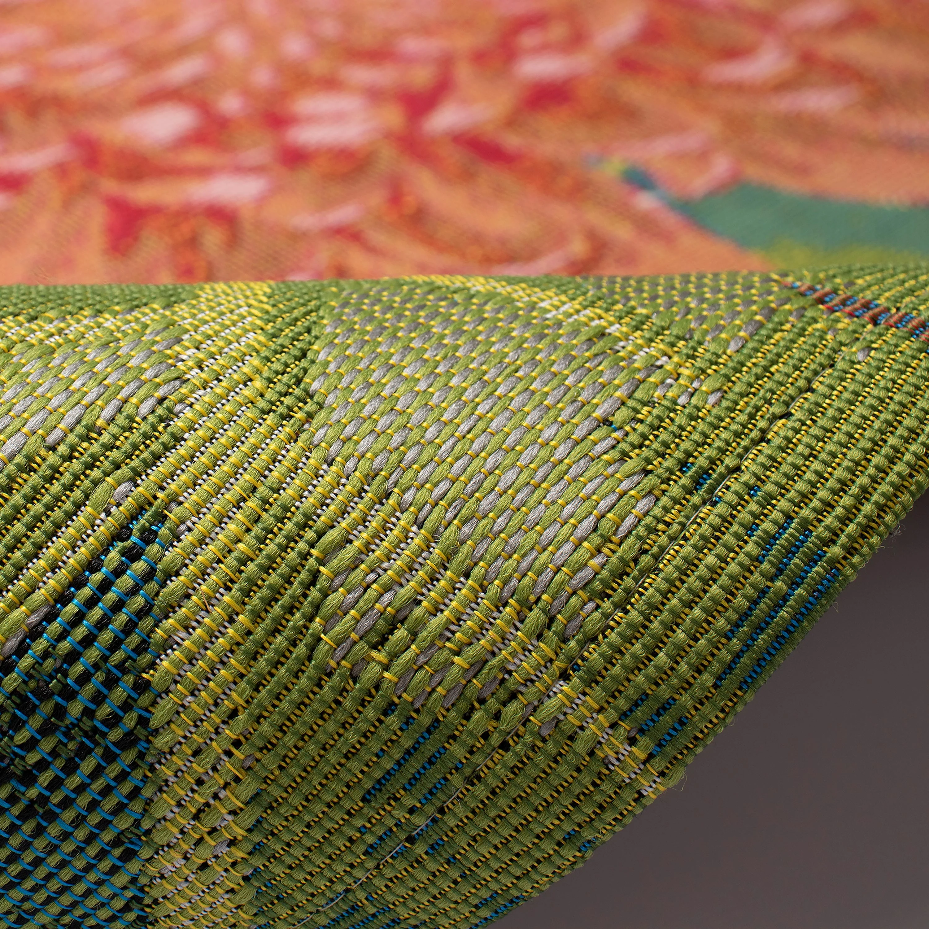 Indoor/Outdoor Chrysanthemum Polypropylene Rug, 7'10" x 9'10" - Image 6