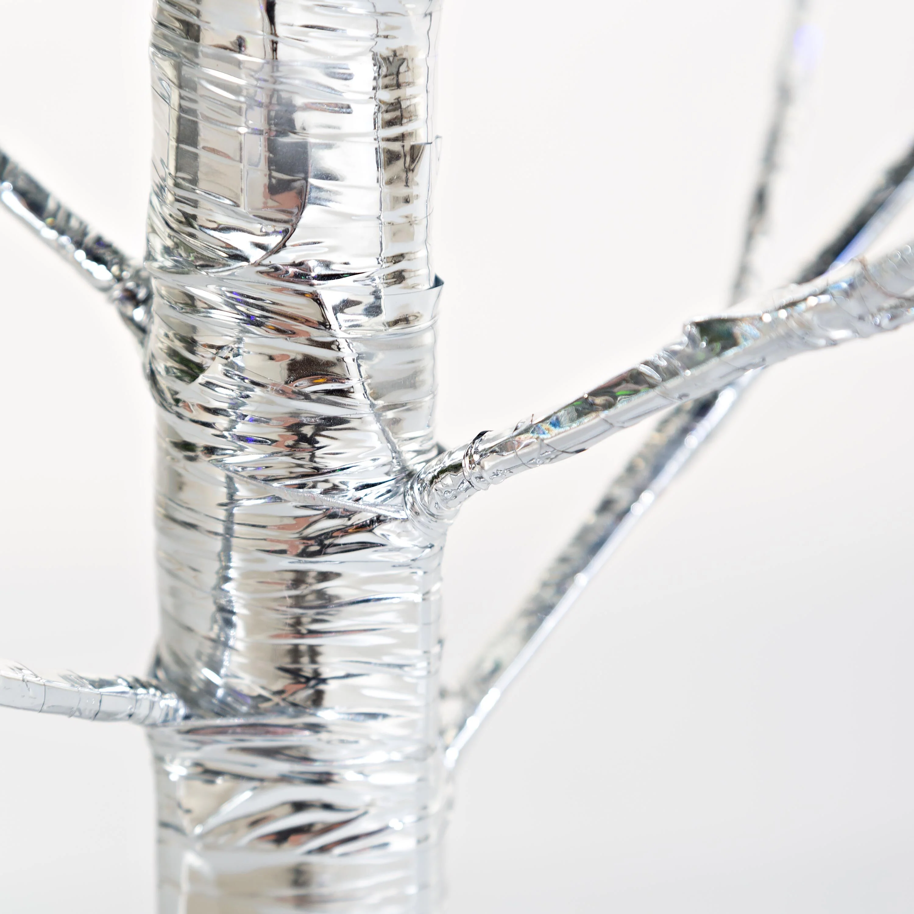 4'H Indoor/Outdoor Silver Metallic Tree with 112 Lights - Image 5