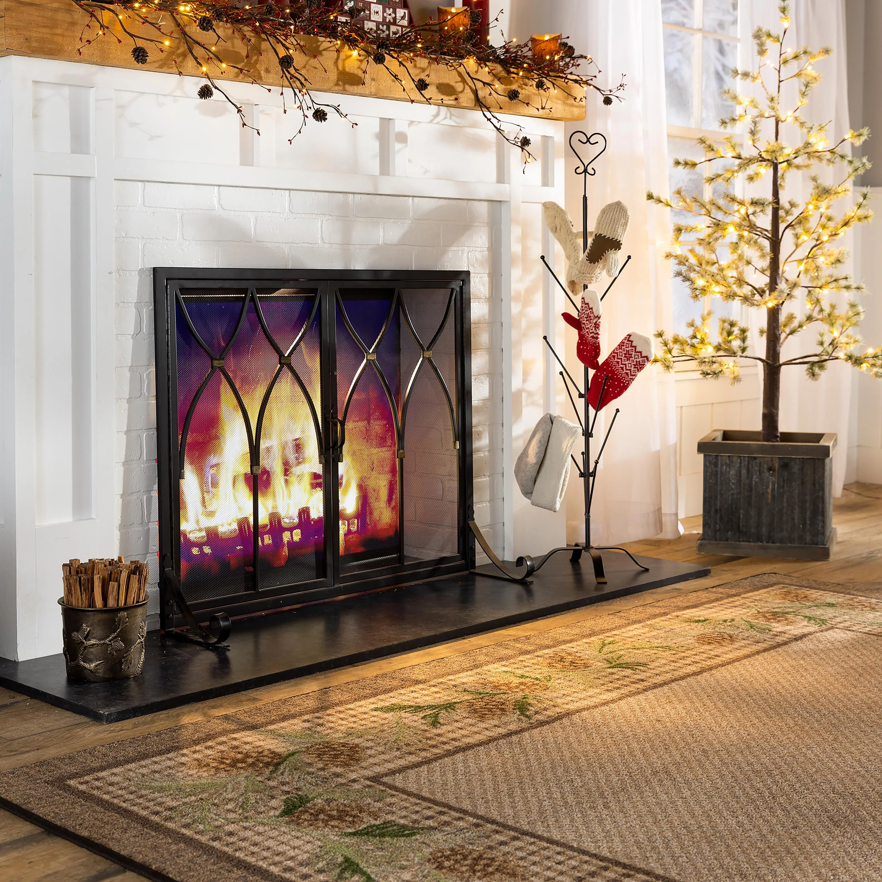 Small Winchester Fireplace Screen with Doors - Image 4