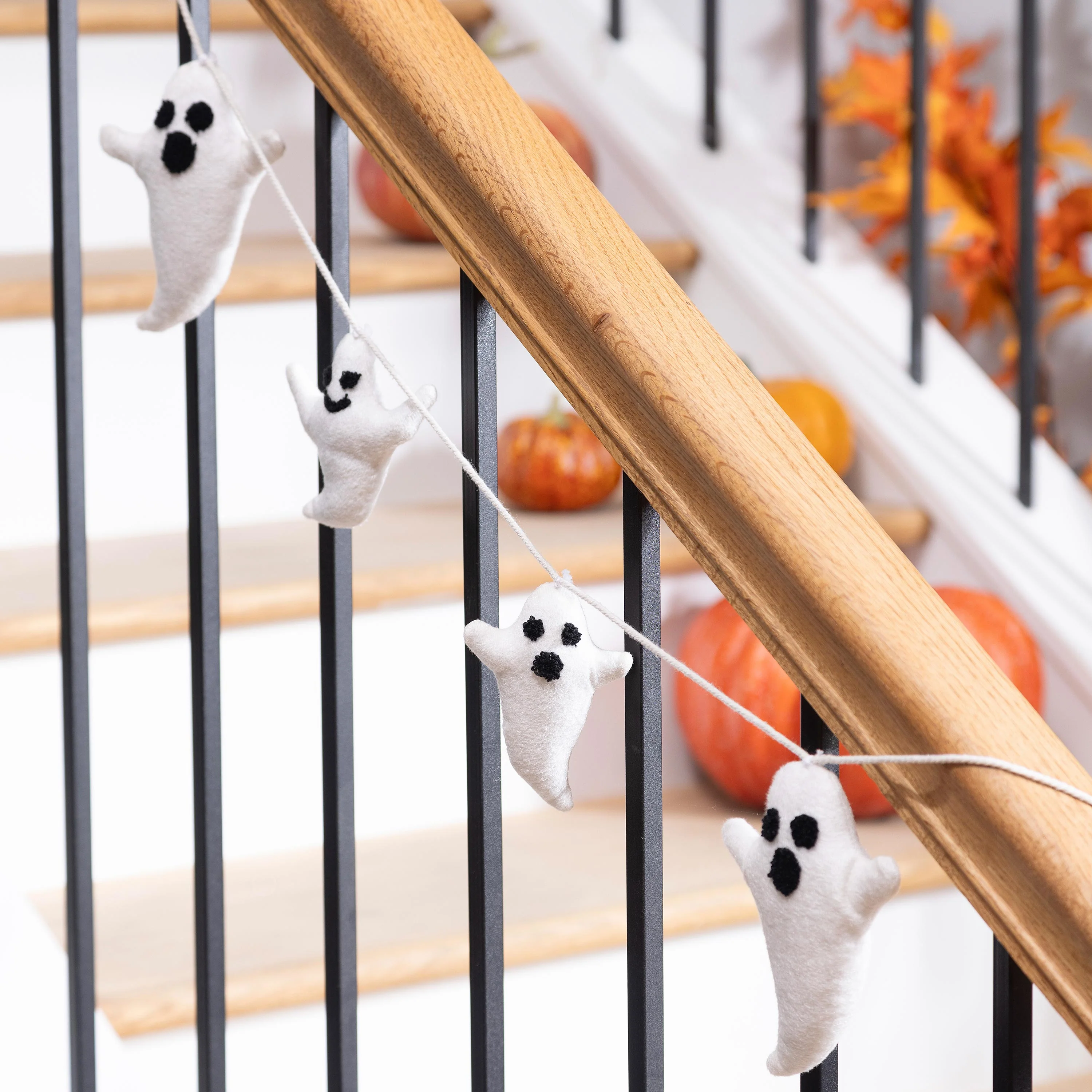 Ghost Fabric Garland, 72"L
