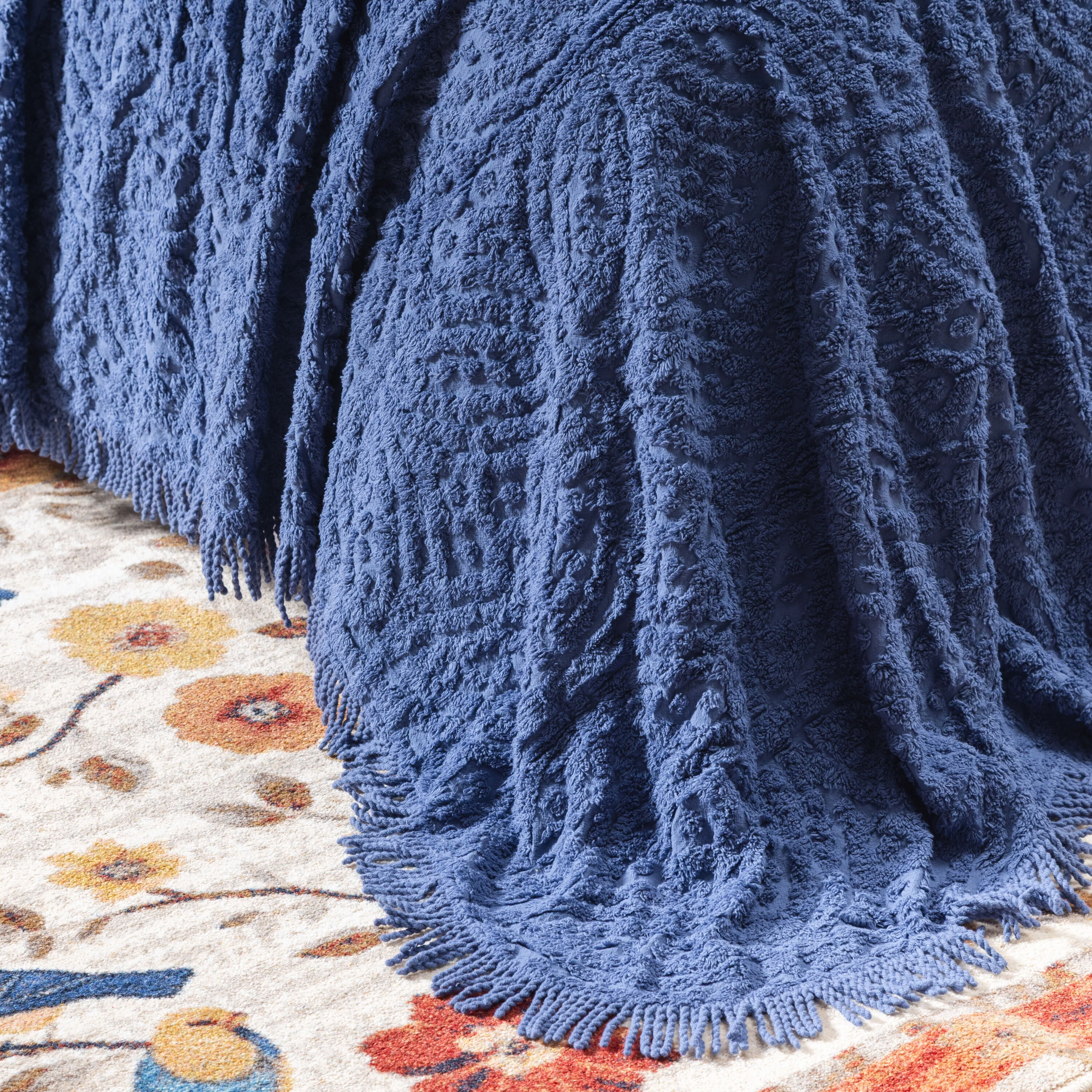 Full Wedding Ring Tufted Chenille Bedspread - Image 5