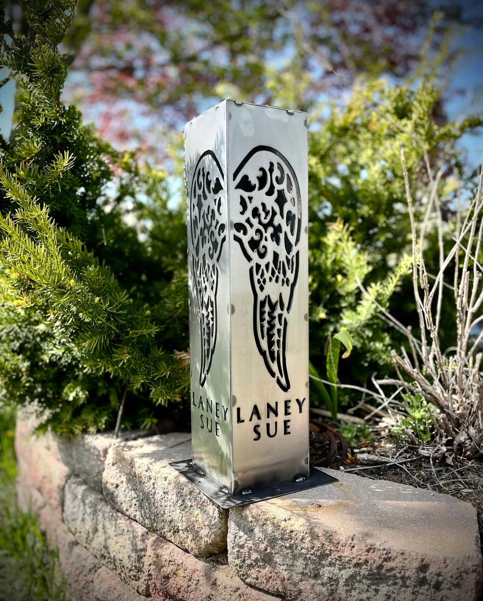 Angel Wing Solar Luminary Pillar - Steel - Image 2