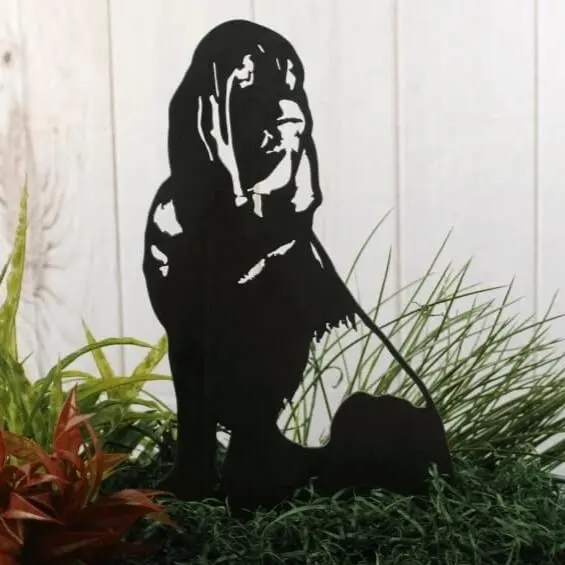 Bloodhound Garden Stake - Image 12