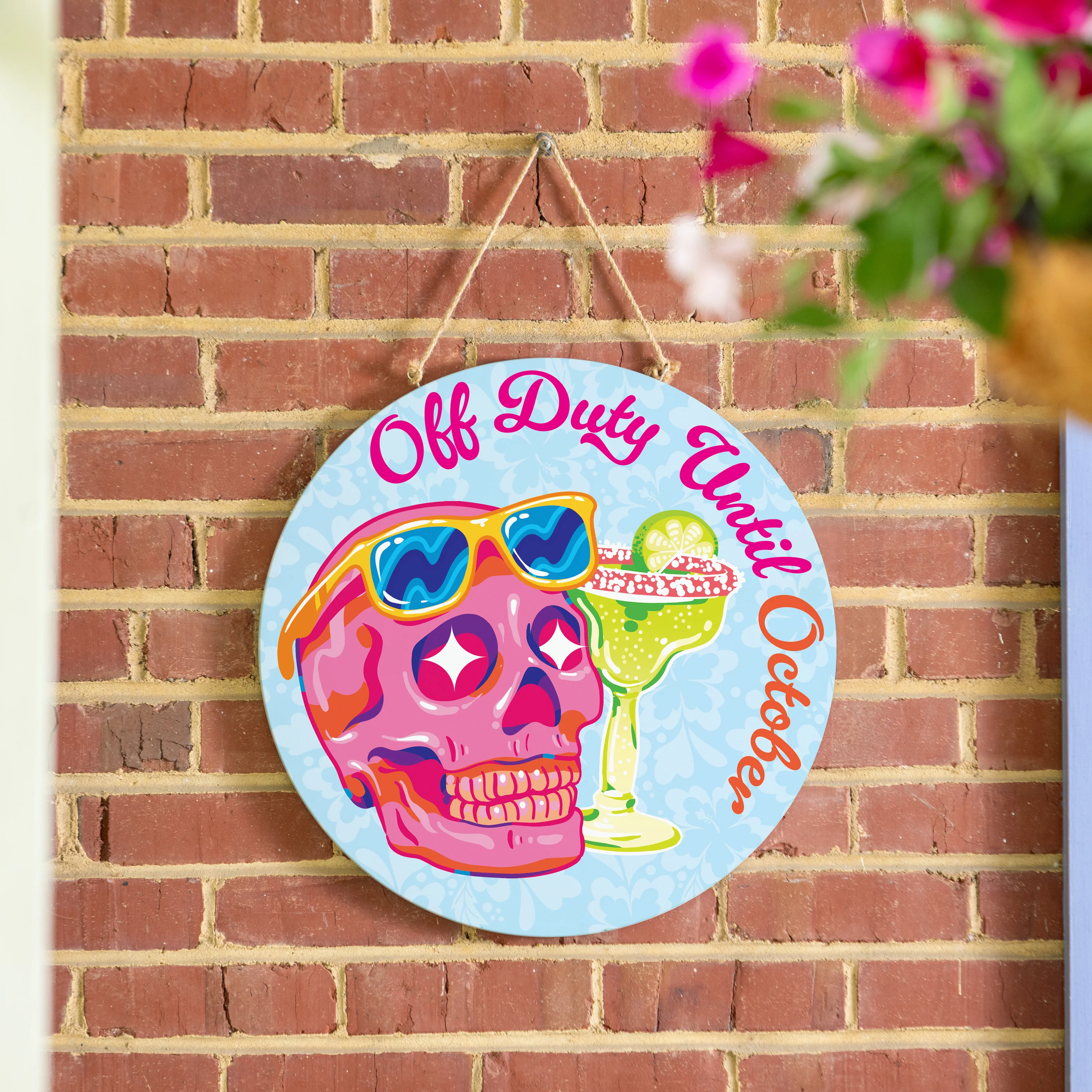 Summerween Off Duty, 18" Door Décor - Image 2
