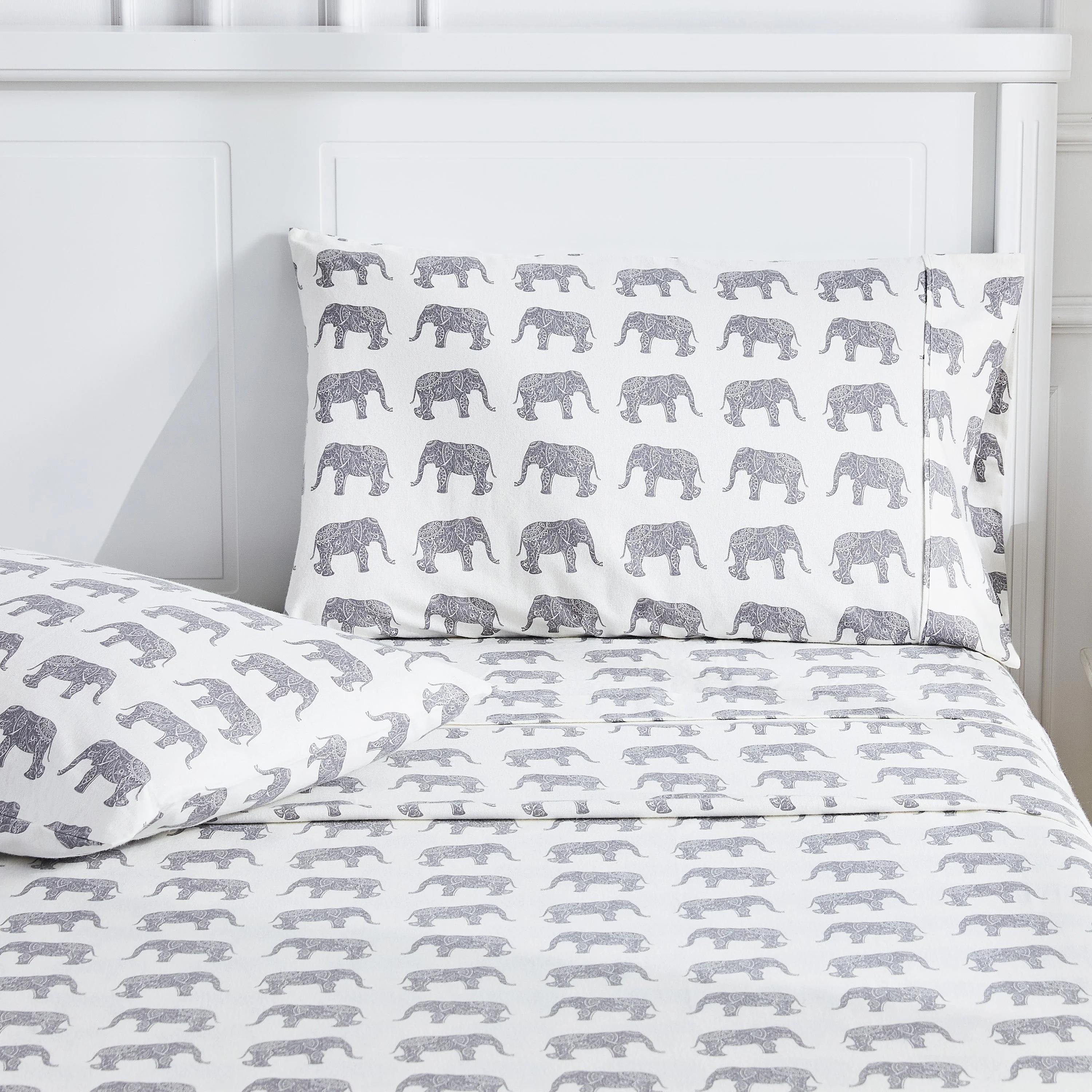 Elephants Flannel Sheet Set - Image 5