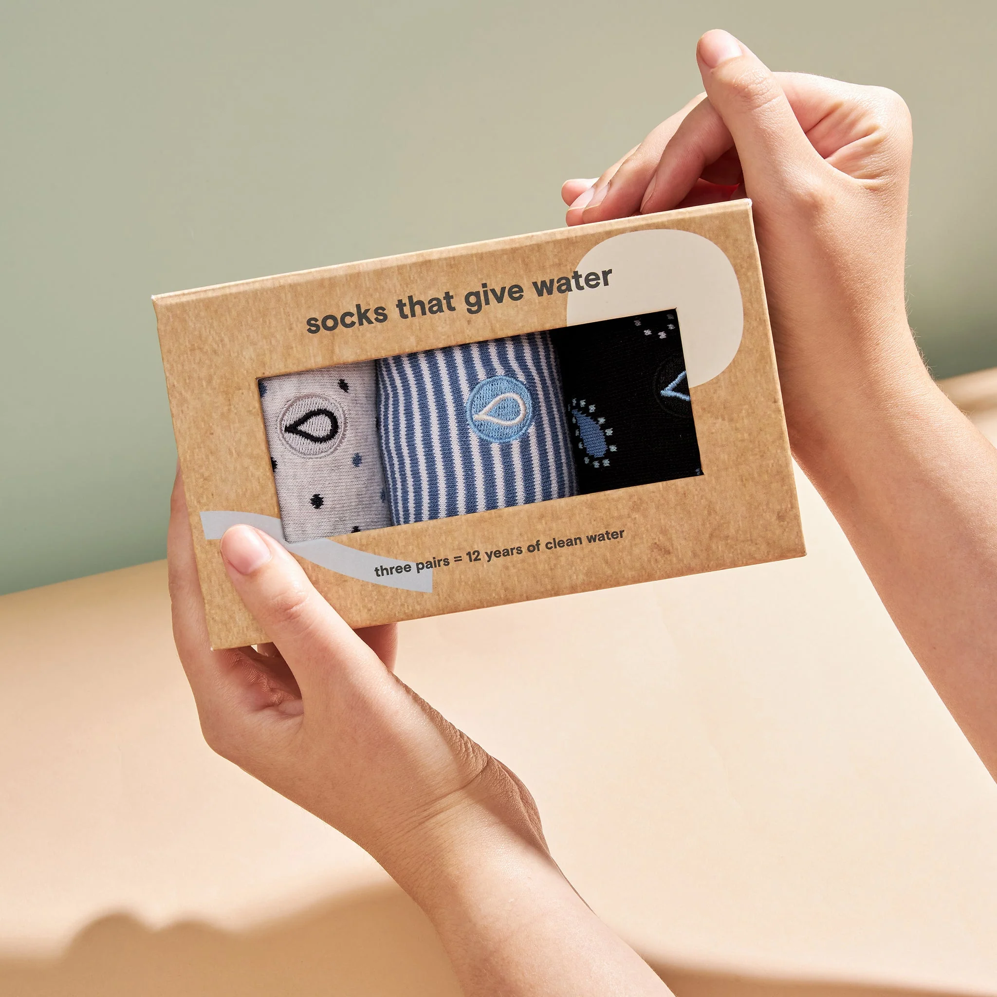 Give Water Gift Box - Image 4