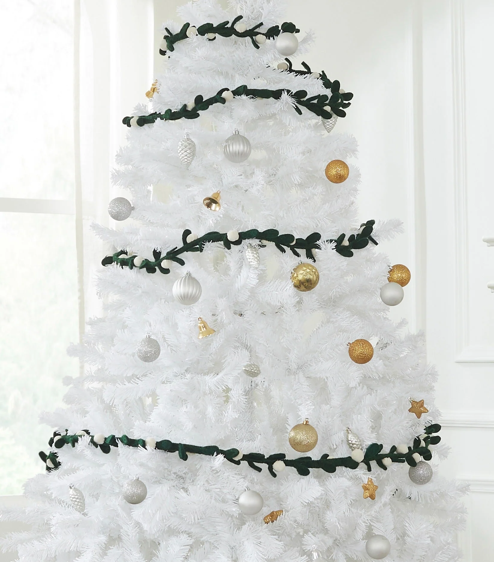 Handmade Christmas Garland and Bunting - Cream Velvet Balls and Felt Mistletoe - 6' Arcadia Home - Image 3