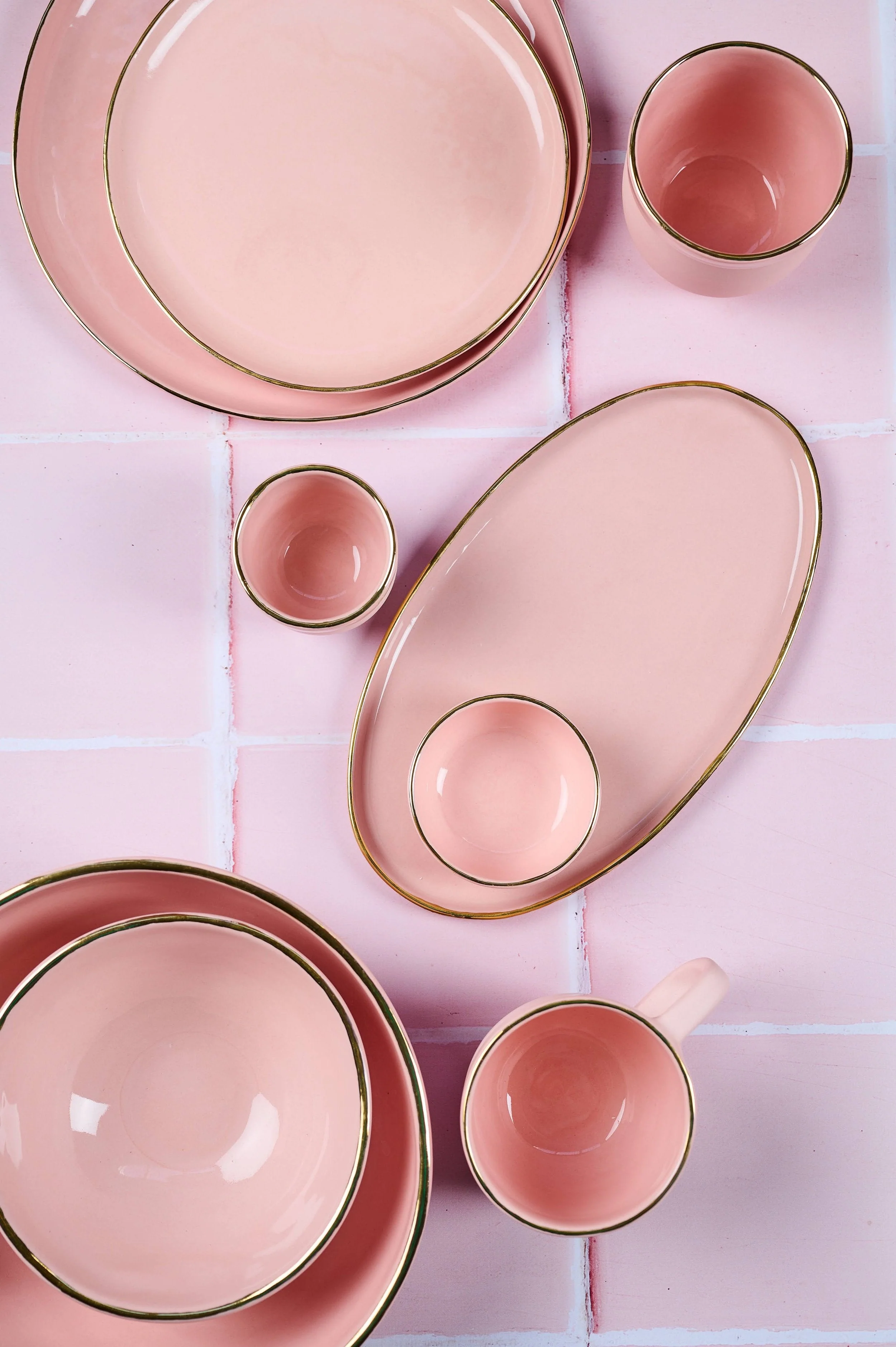 Handmade Porcelain Coffee Mug with Gold Rim. Powder Pink - Image 5