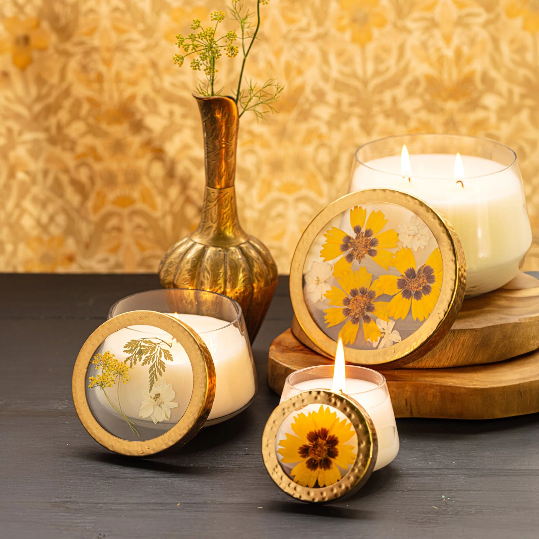 Honey Tobacco Large Pressed Floral Candle - Image 4