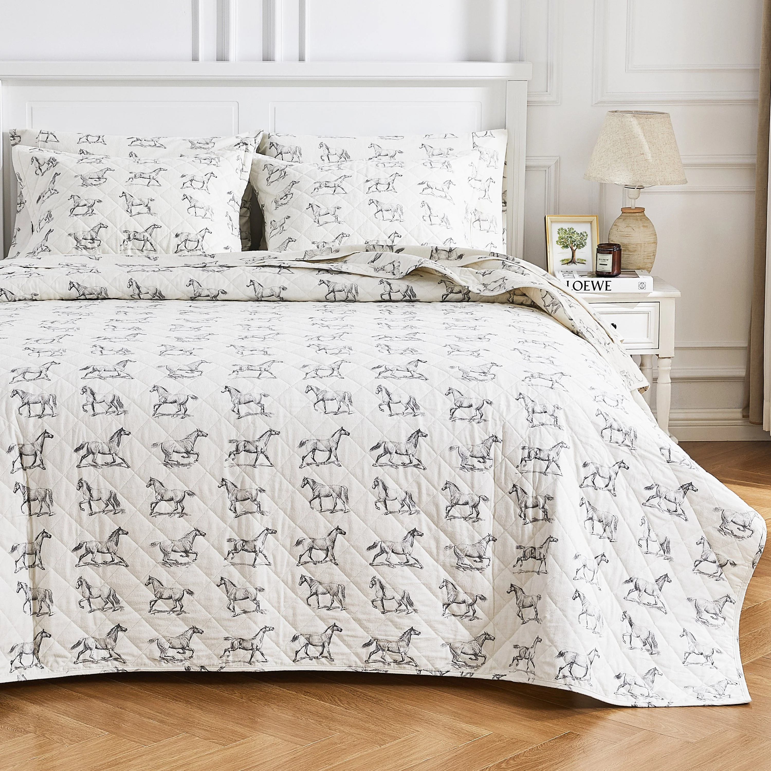 Horses Cotton Flannel Quilt Set - Image 10
