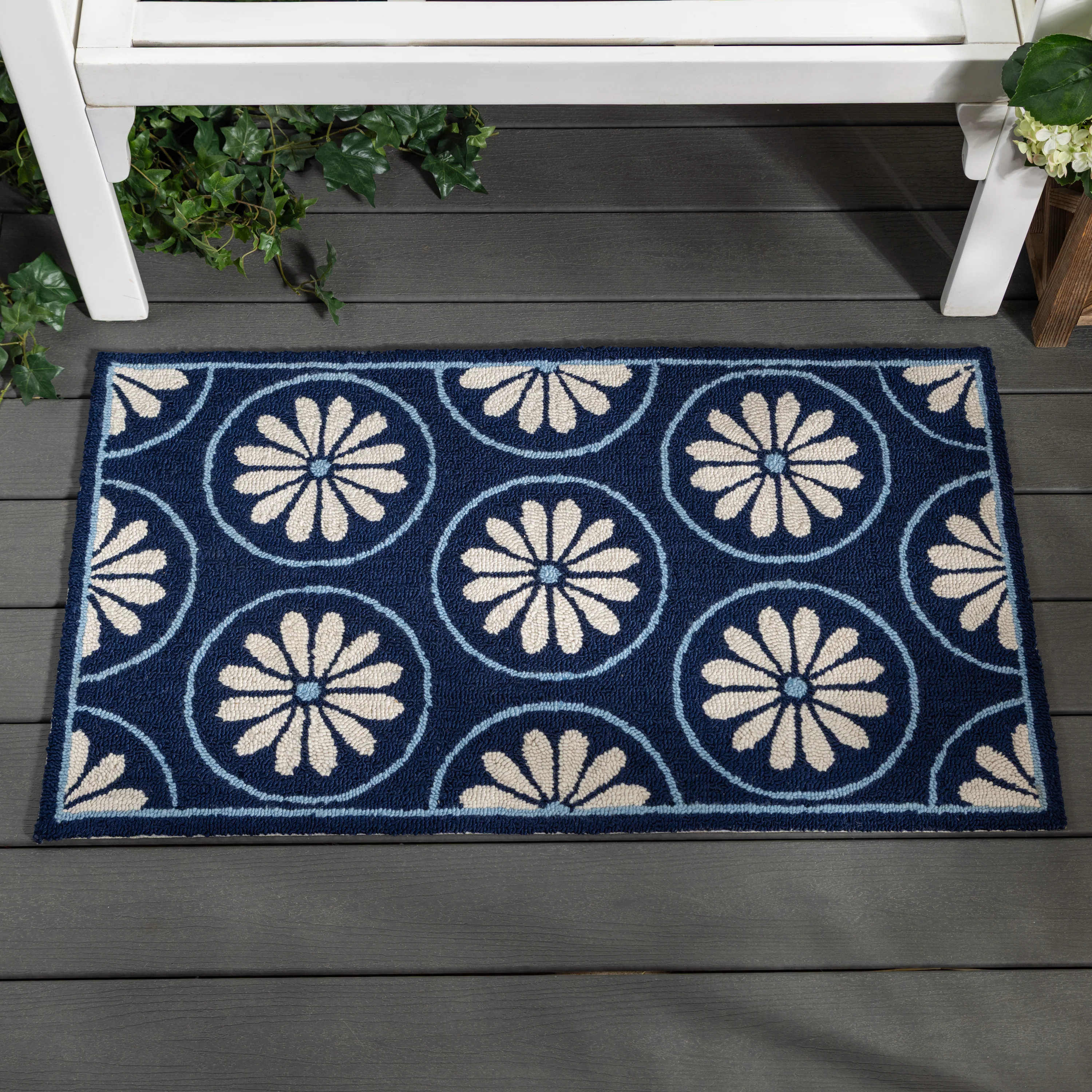 Blue Coastal Indoor/Outdoor Hooked Rug 24"x42" - Image 4