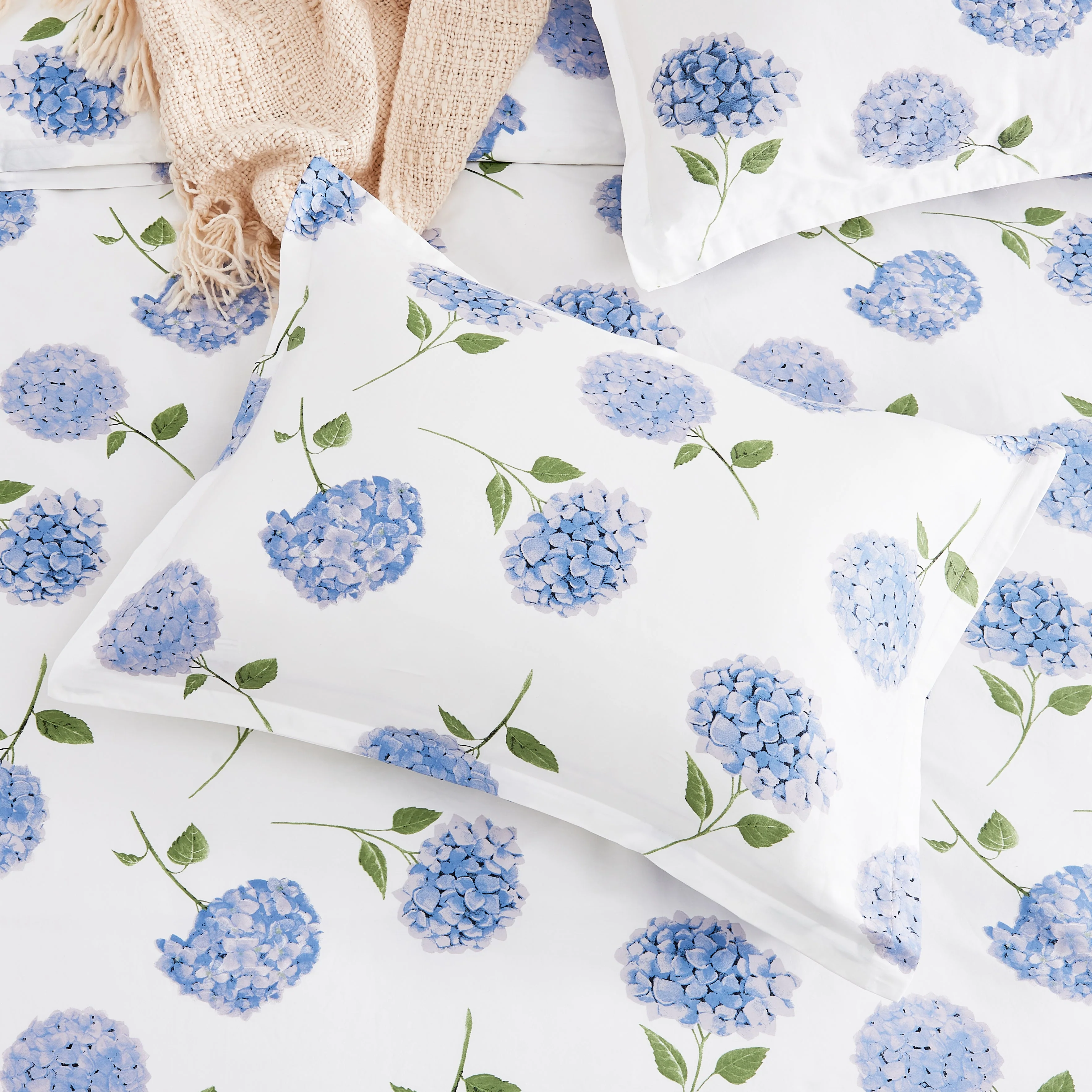 Hydrangea Printed Duvet Set - Image 4