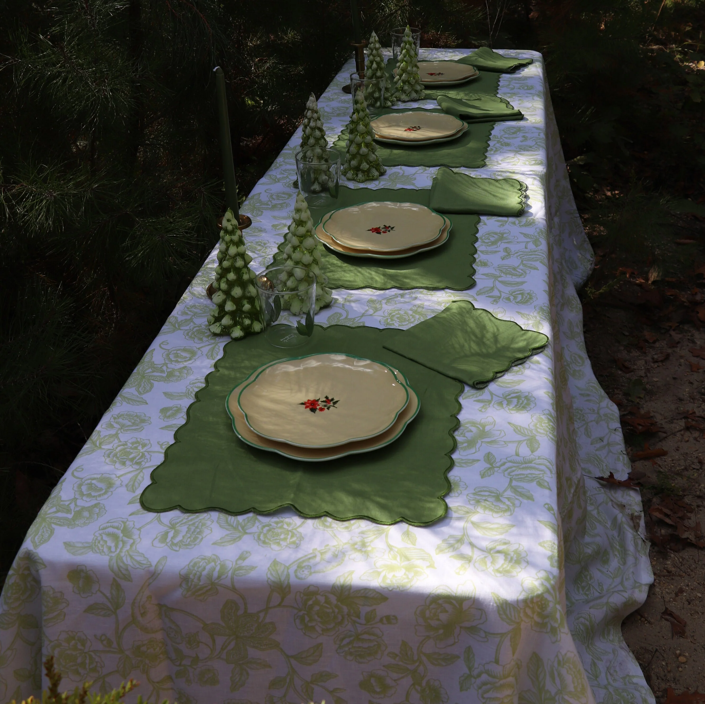 Ivory Flora Parlour Tablecloth