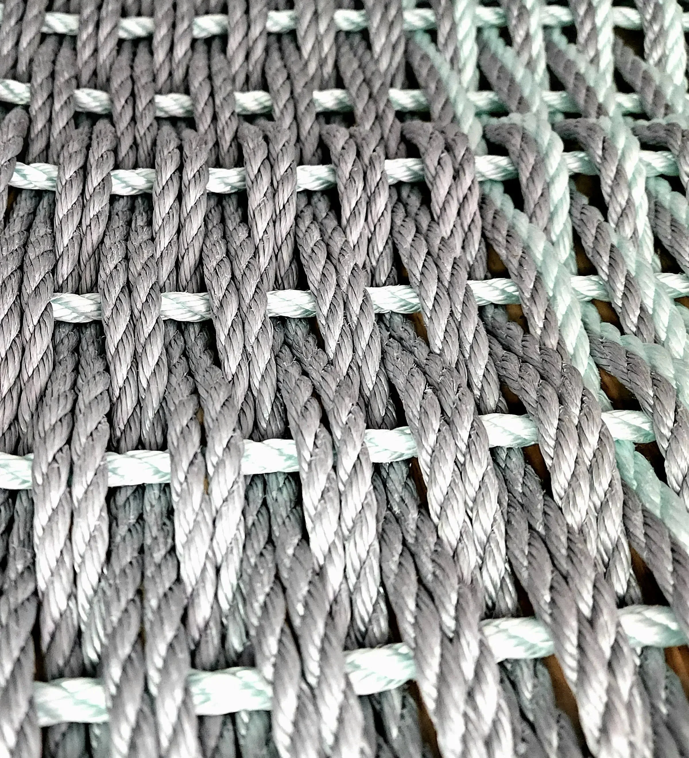 Large Doubleweave Light Gray and Seafoam Lobster Rope Mat - Image 2