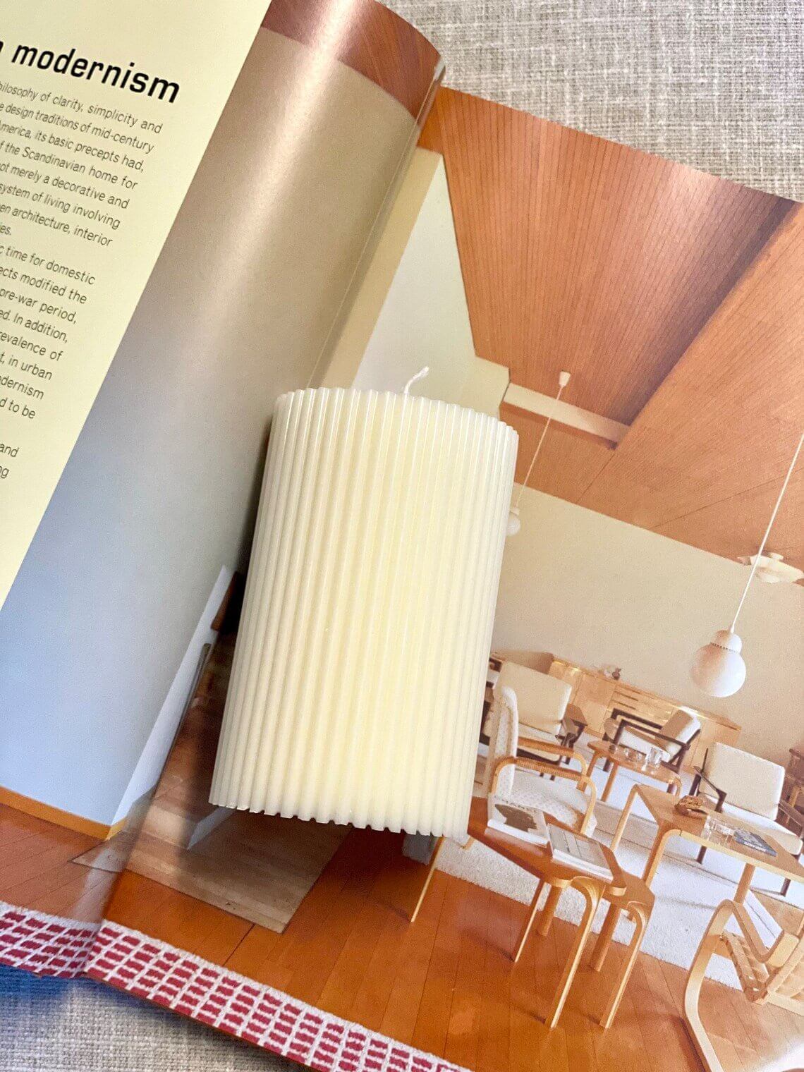 Minimalist Ribbed Candles - Image 7