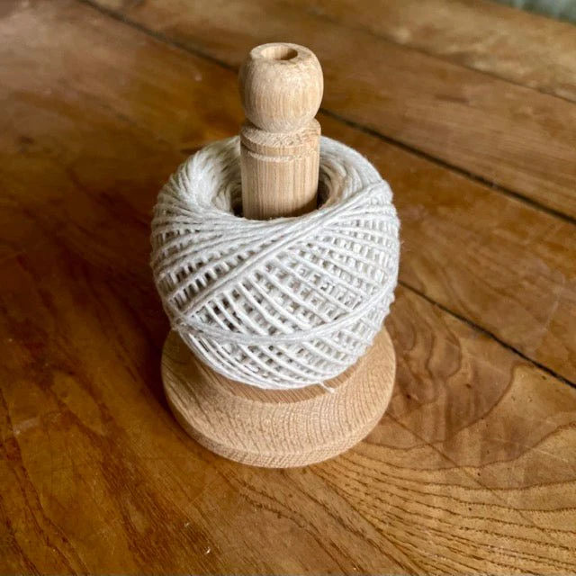 Oak String Tidy with Scissors and Twine - Image 3