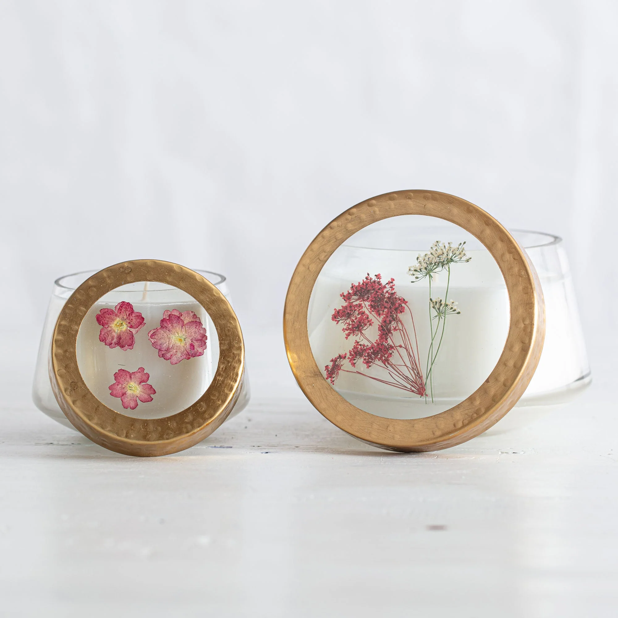 Petite Pressed Floral Candle - Spicy Apple - Image 5