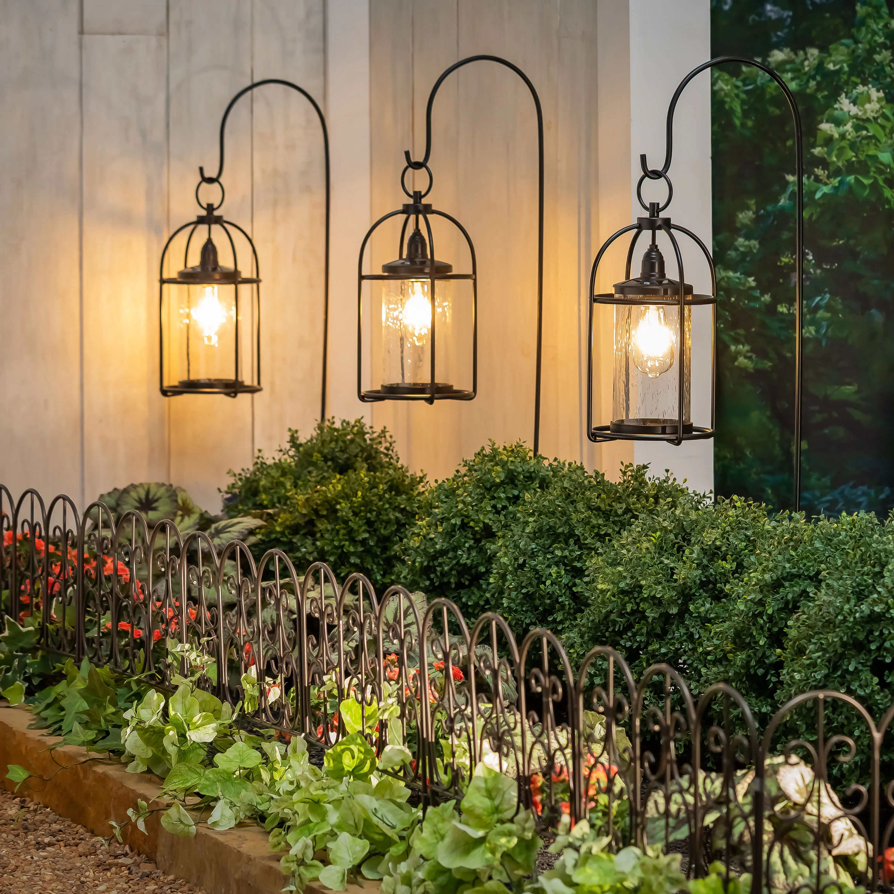 Solar Metal and Bubble Glass Edison Lantern - Image 5