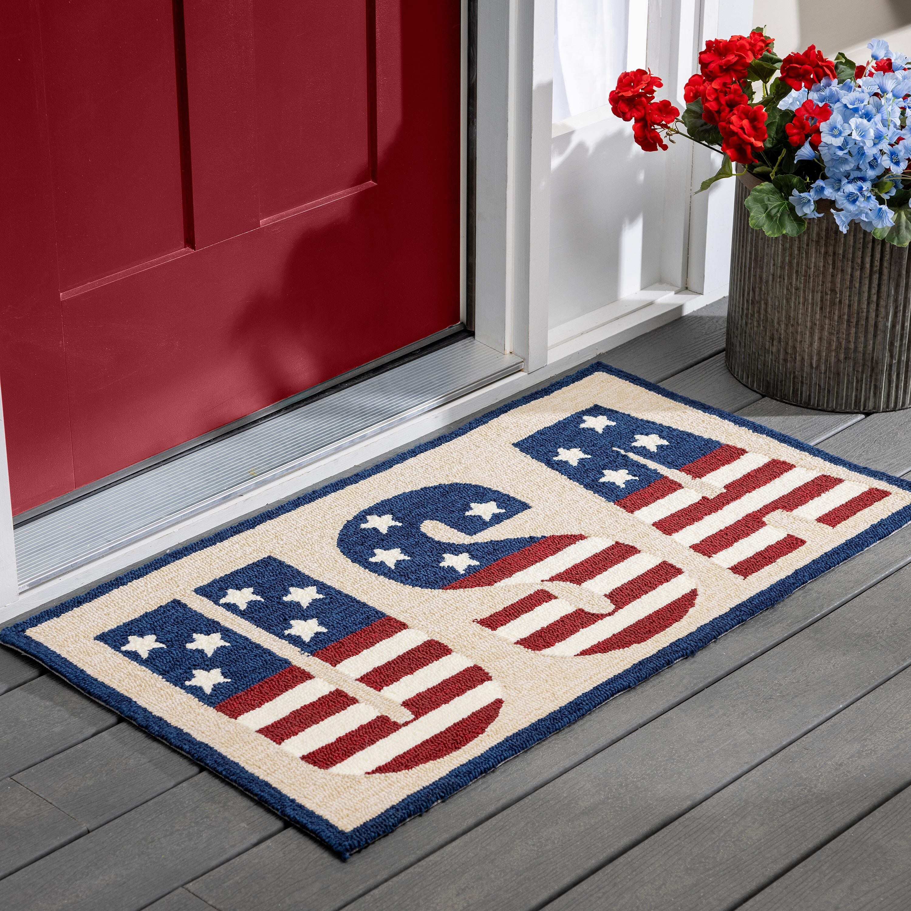 Indoor/Outdoor Hooked Polypropylene USA Pride Accent Rug 24" x 42"