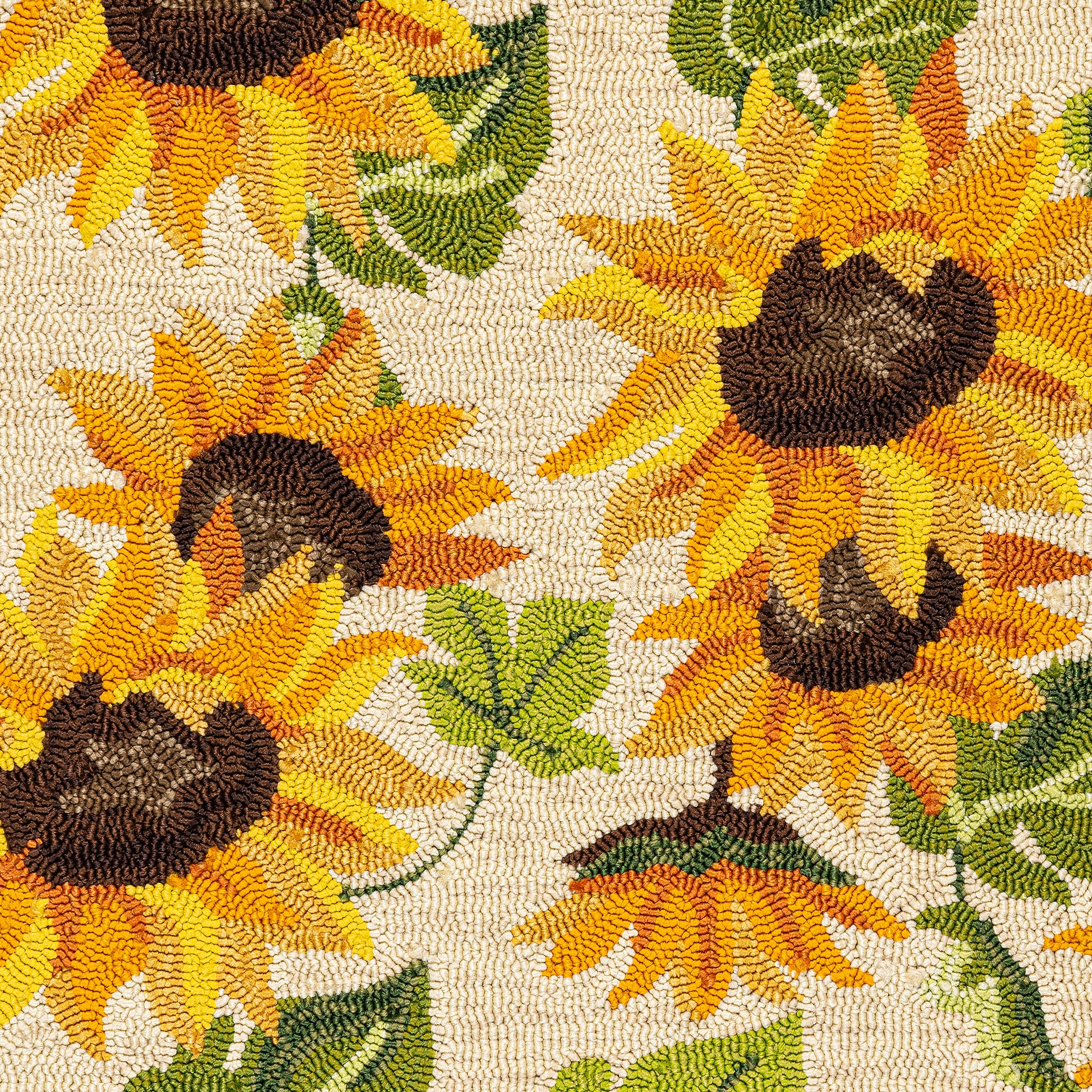 Indoor/Outdoor Sunflower Hooked Polypropylene Accent Rug 24"x42" - Image 3