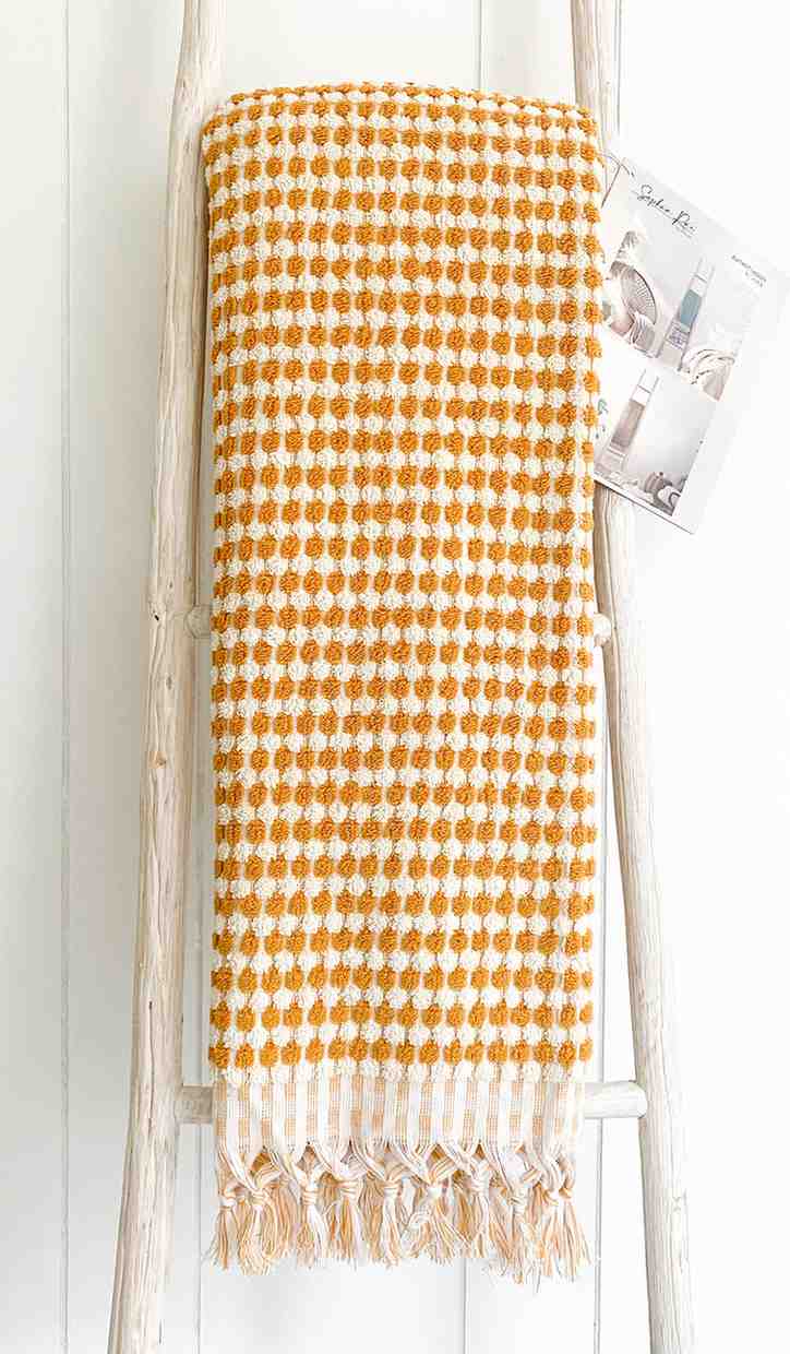 Pom Pom Bath Towel - Image 14