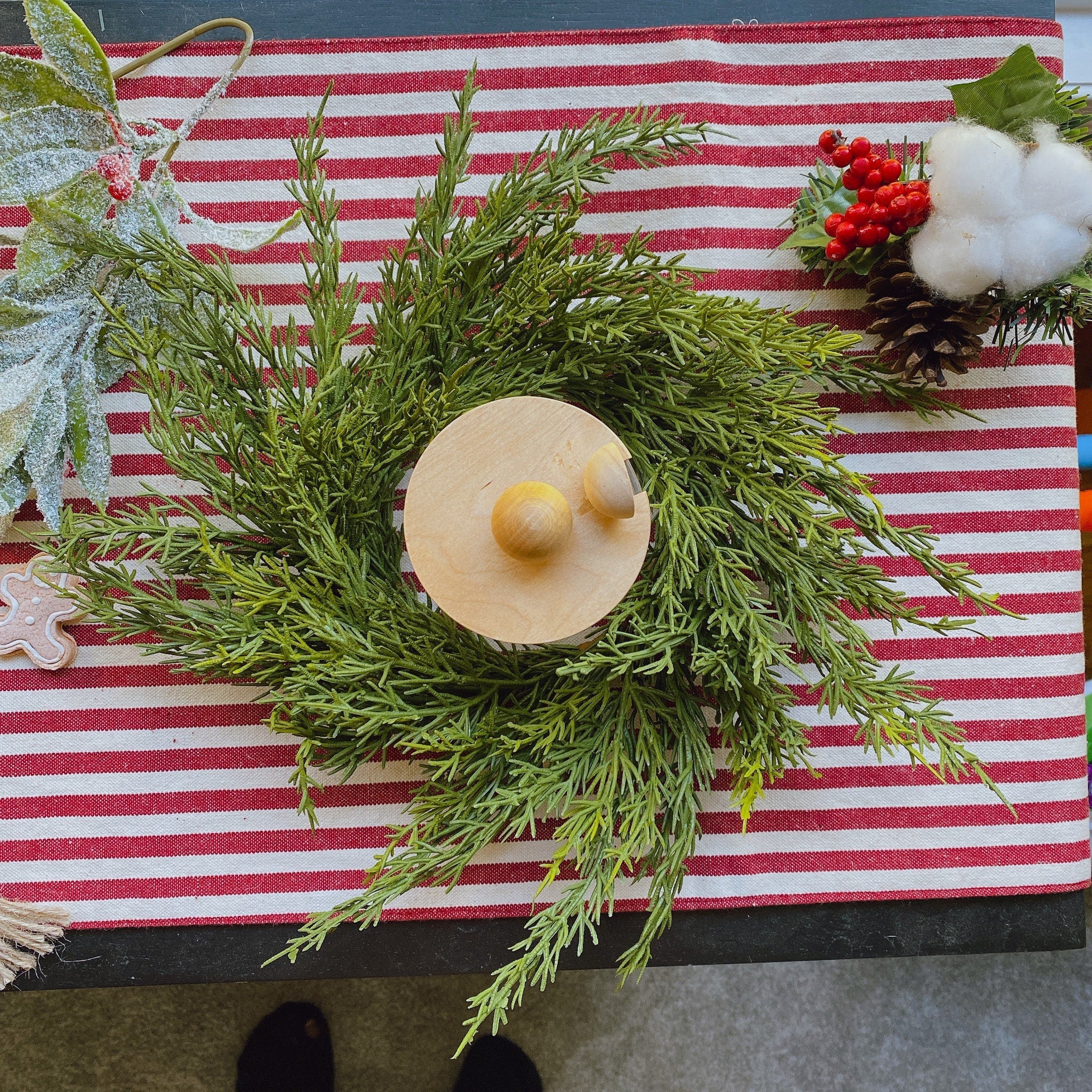 Mini Cedar Christmas Wreath - Image 6
