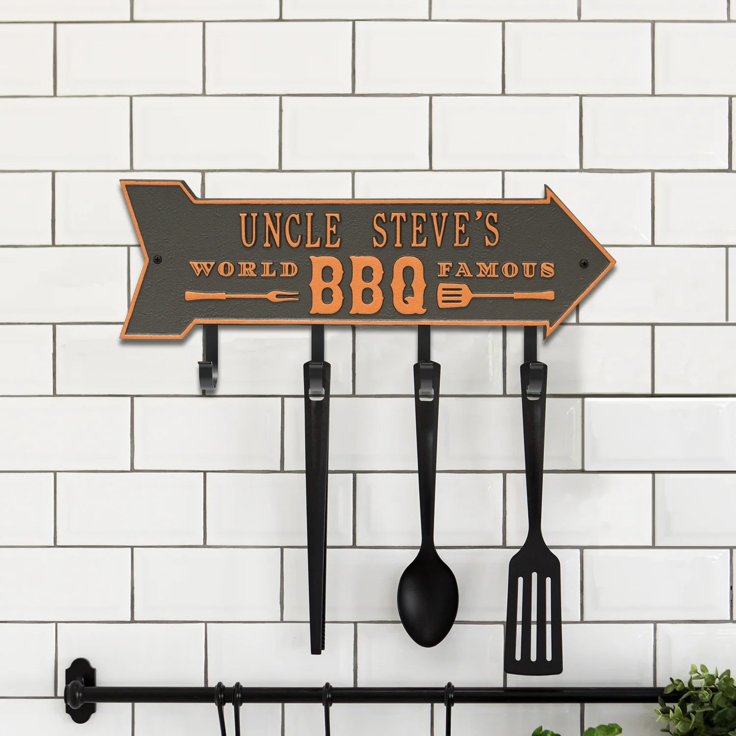 World Famous BBQ Arrow Personalized Hook Plaque - Image 14