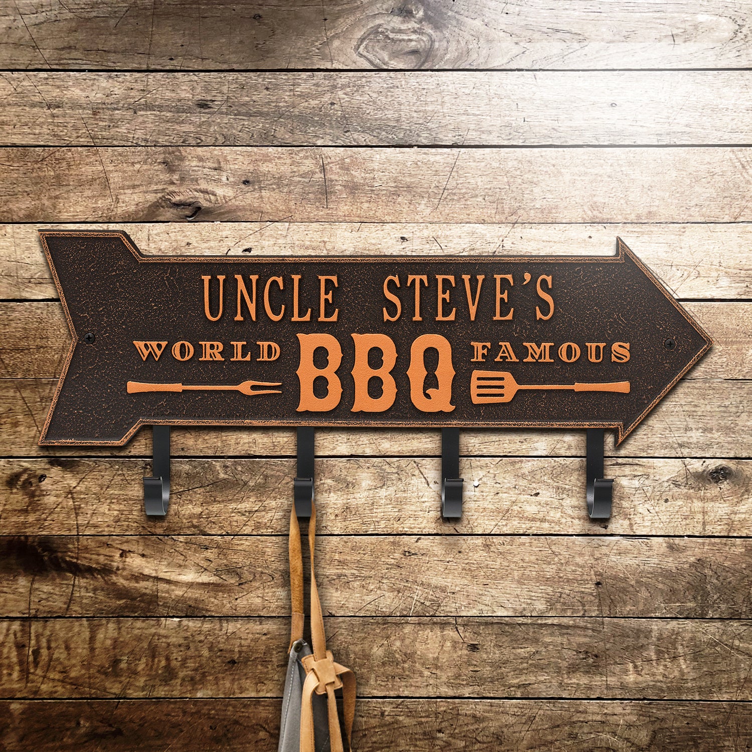 World Famous BBQ Arrow Personalized Hook Plaque - Image 15