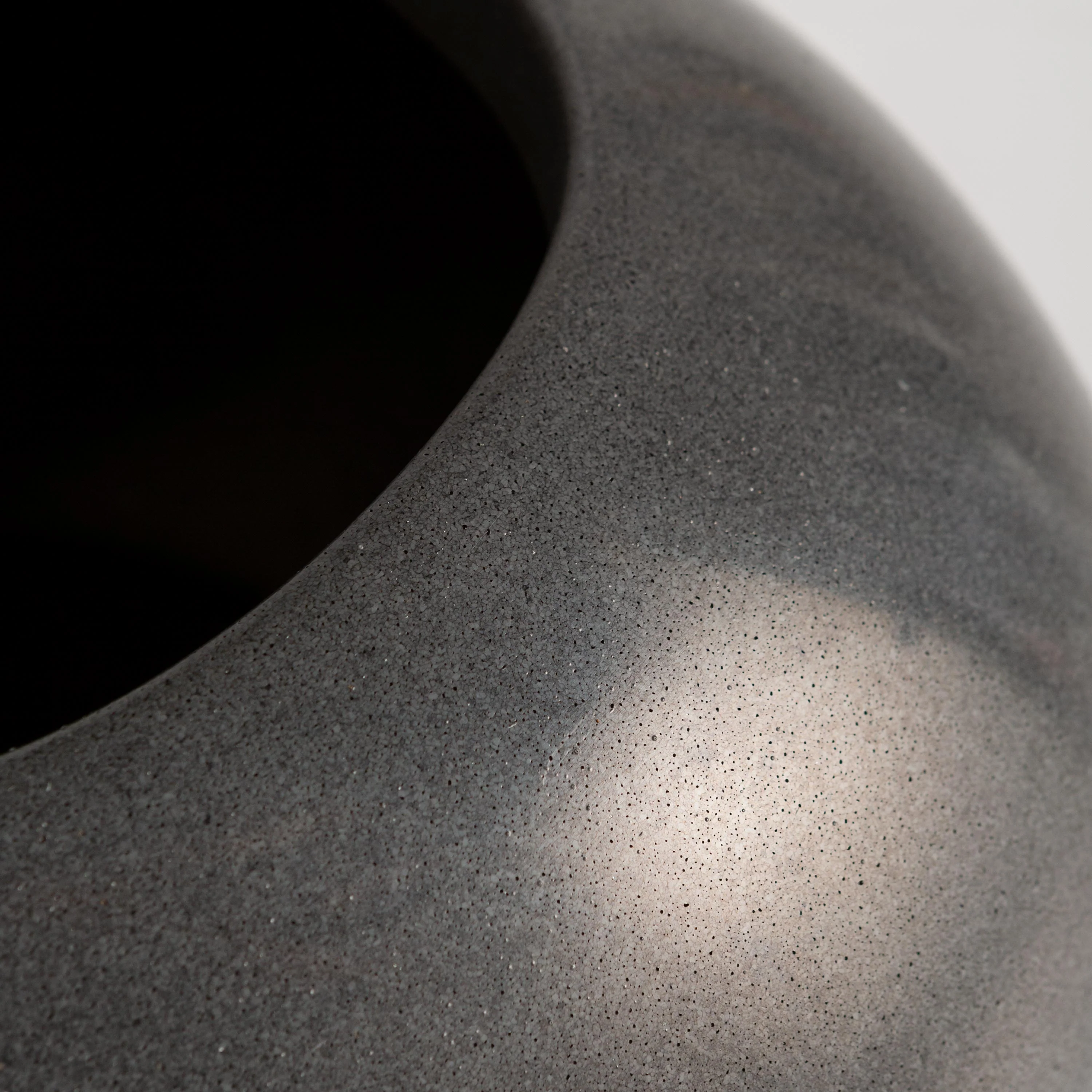 Globe Stone Planter - Image 7