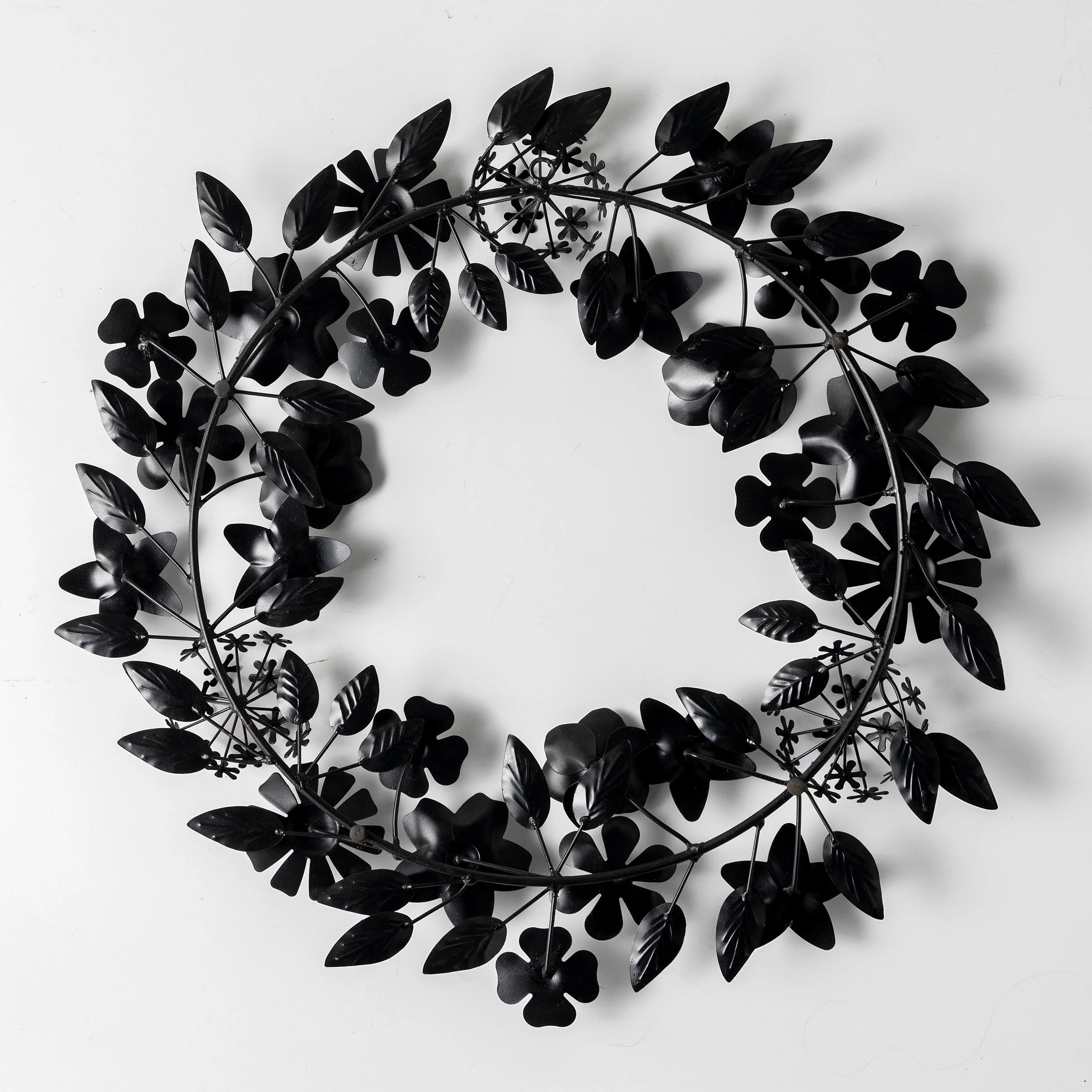 Recycled Metal Black Floral Leaf Wreath - Image 4
