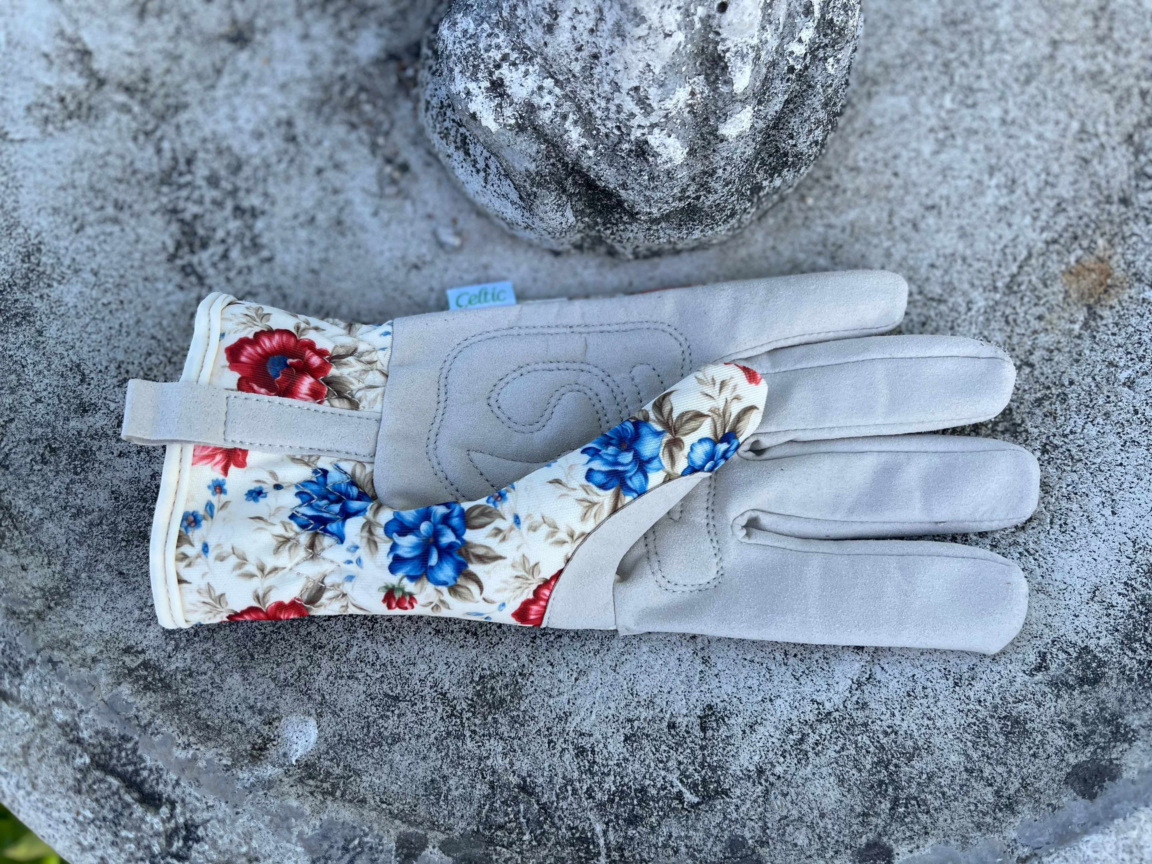 Women's Floral Gardening and Project Gloves "The Caroline" - Image 4