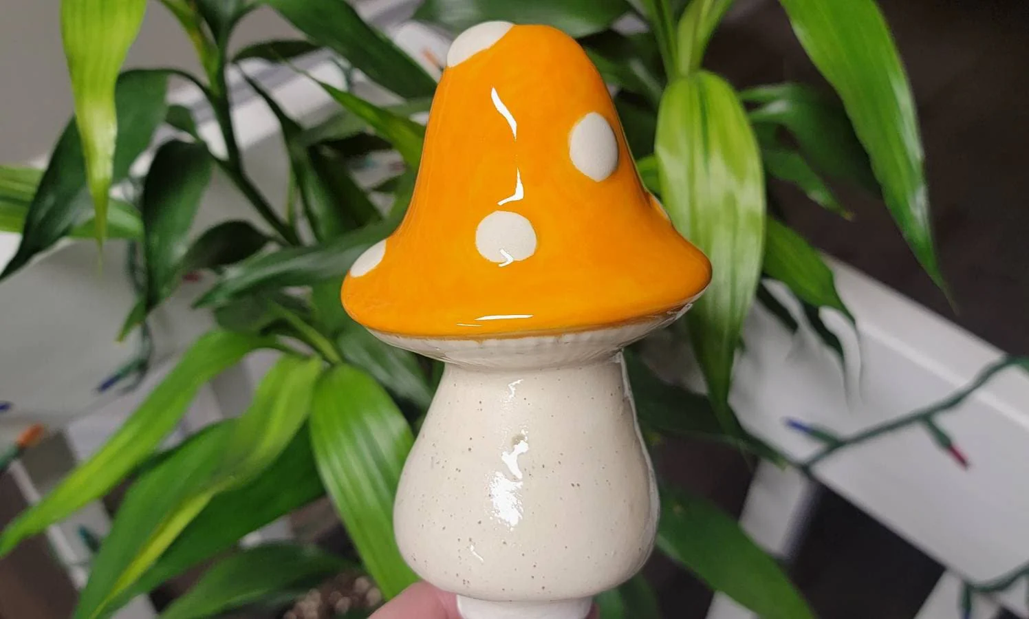 X-Large Toadstool Watering Spike - Image 3